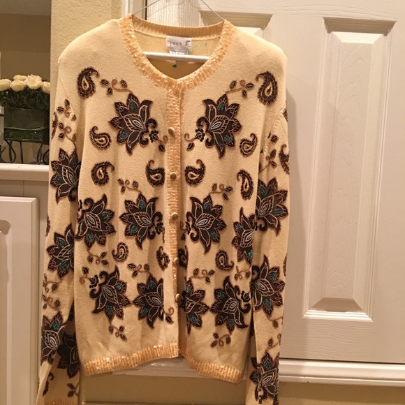 Heavily beaded cardigan sweater - Picture 7 of 11